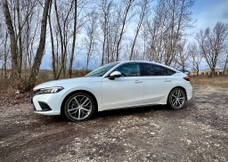 Honda Civic e:HEV - Sportitút